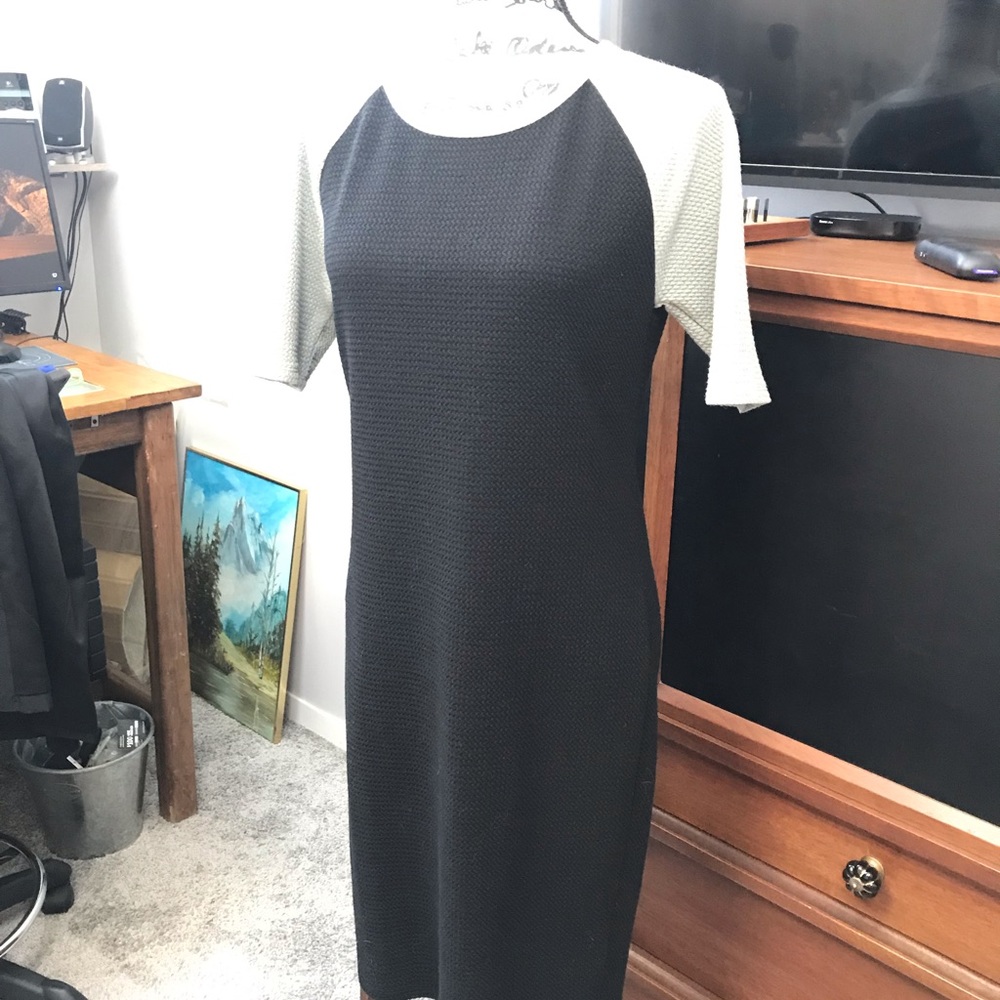 Lularoe Waffle Dress in grey and black